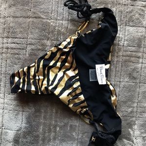 Beach Bunny Bottom NWOT